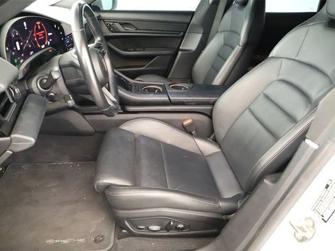 Used 2021 Porsche Taycan 4S image 22