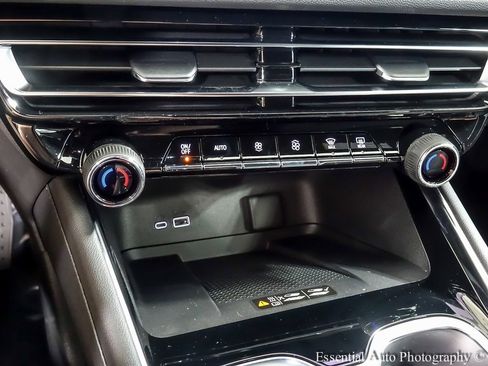 New 2026 Chevrolet Traverse LT w/ Driver Confidence Package image 19