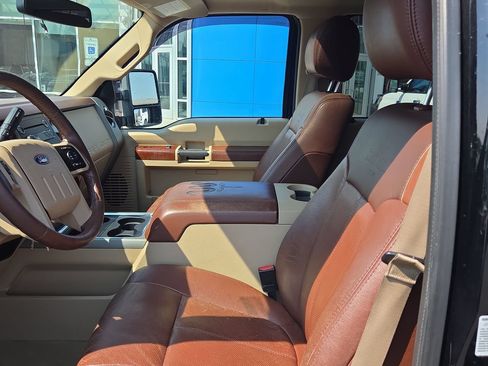 Used 2012 Ford F350 King Ranch w/ King Ranch w/Chrome Pkg AWD/4WD image 18