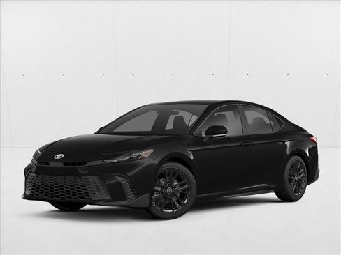 Used 2025 Toyota Camry SE FWD image 1