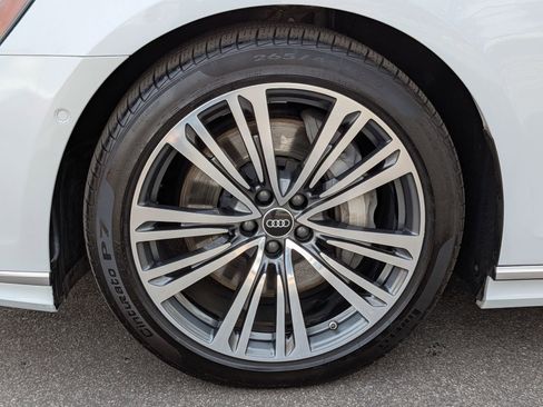 Used 2023 Audi A8 L 3.0T image 10