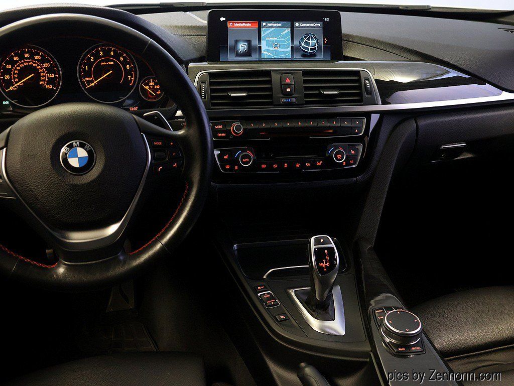 Used 2018 BMW 330i xDrive Sedan w/ Convenience Package AWD/4WD image 16