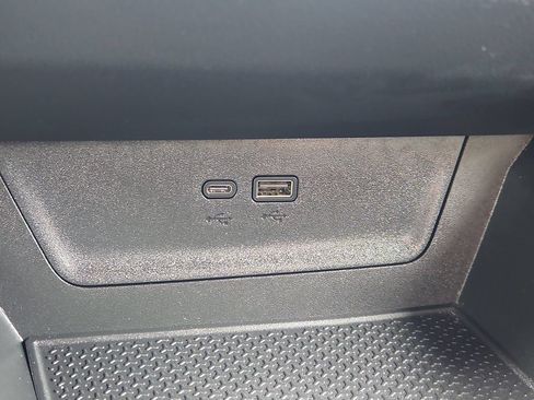 Used 2026 Chevrolet Equinox LT w/ Convenience Package II AWD/4WD image 18