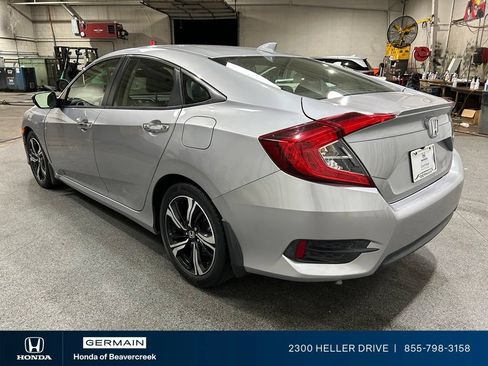 Used 2018 Honda Civic Touring image 7