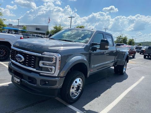 New 2026 Ford F450 Platinum AWD/4WD image 3