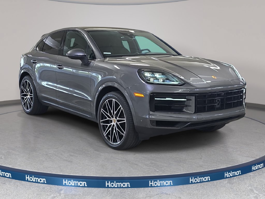 Used 2024 Porsche Cayenne Coupe AWD/4WD image 4