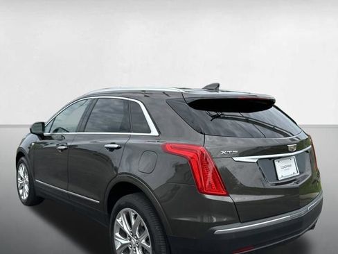 Used 2019 Cadillac XT5 Luxury w/ Advanced Security Package FWD image 3