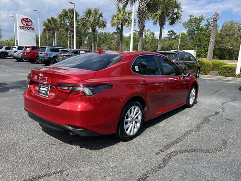 Used 2023 Toyota Camry LE FWD image 10