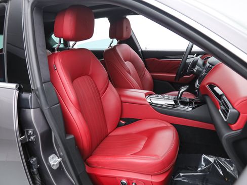 Certified 2023 Maserati Levante Modena AWD/4WD image 11