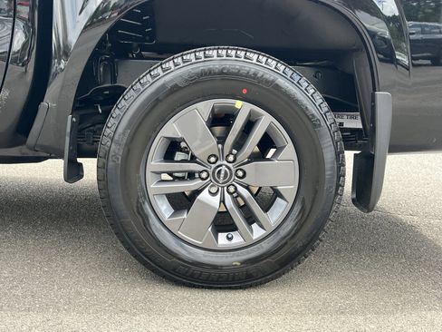 New 2026 Nissan Frontier SV w/ Tow Package AWD/4WD image 25