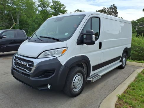 Used 2025 RAM ProMaster 2500 w/ U-Haul Equipment Group FWD image 5