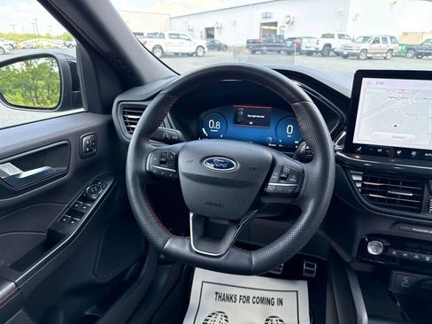 Used 2023 Ford Escape ST-Line Elite w/ Premium Technology Package AWD/4WD image 17