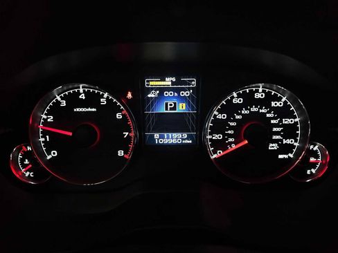 Used 2013 Subaru Outback 2.5i Limited w/ Moonroof Pkg AWD/4WD image 25