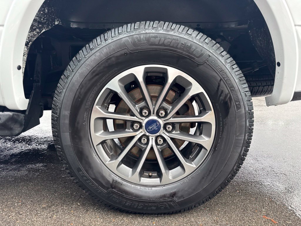 Used 2018 Ford F150 XLT w/ Equipment Group 302A Luxury AWD/4WD image 29