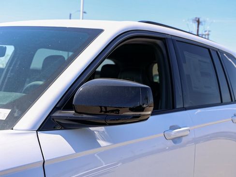 New 2026 Jeep Grand Cherokee Altitude RWD image 12