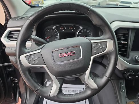 Used 2017 GMC Acadia SLE FWD image 14