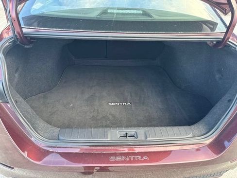 Used 2025 Nissan Sentra SV FWD image 4