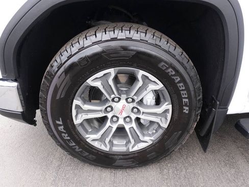 Used 2023 GMC Sierra 1500 SLE w/ X31 Off-Road Package AWD/4WD image 56