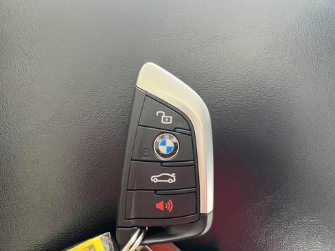 Used 2024 BMW 330i xDrive Sedan w/ Premium Package AWD/4WD image 23