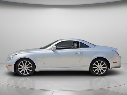 Used 2009 Lexus SC 430 Convertible RWD image 3
