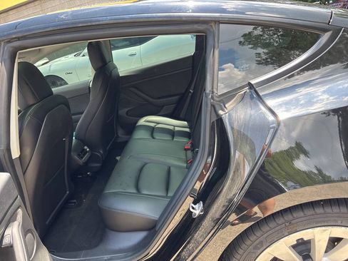 Used 2022 Tesla Model 3 Long Range AWD/4WD image 11