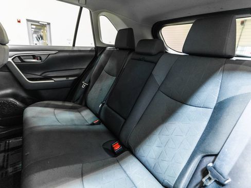 Used 2024 Toyota RAV4 XLE AWD/4WD image 30