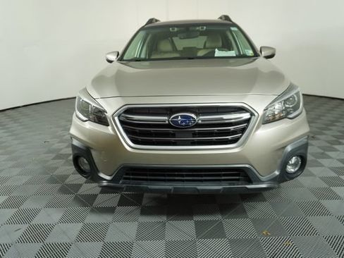 Used 2019 Subaru Outback 2.5i Limited AWD/4WD image 2