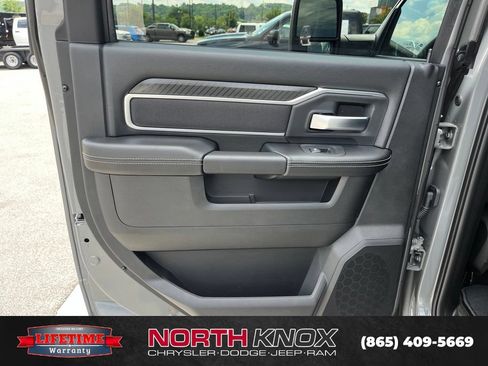 New 2026 RAM 2500 Big Horn AWD/4WD image 17