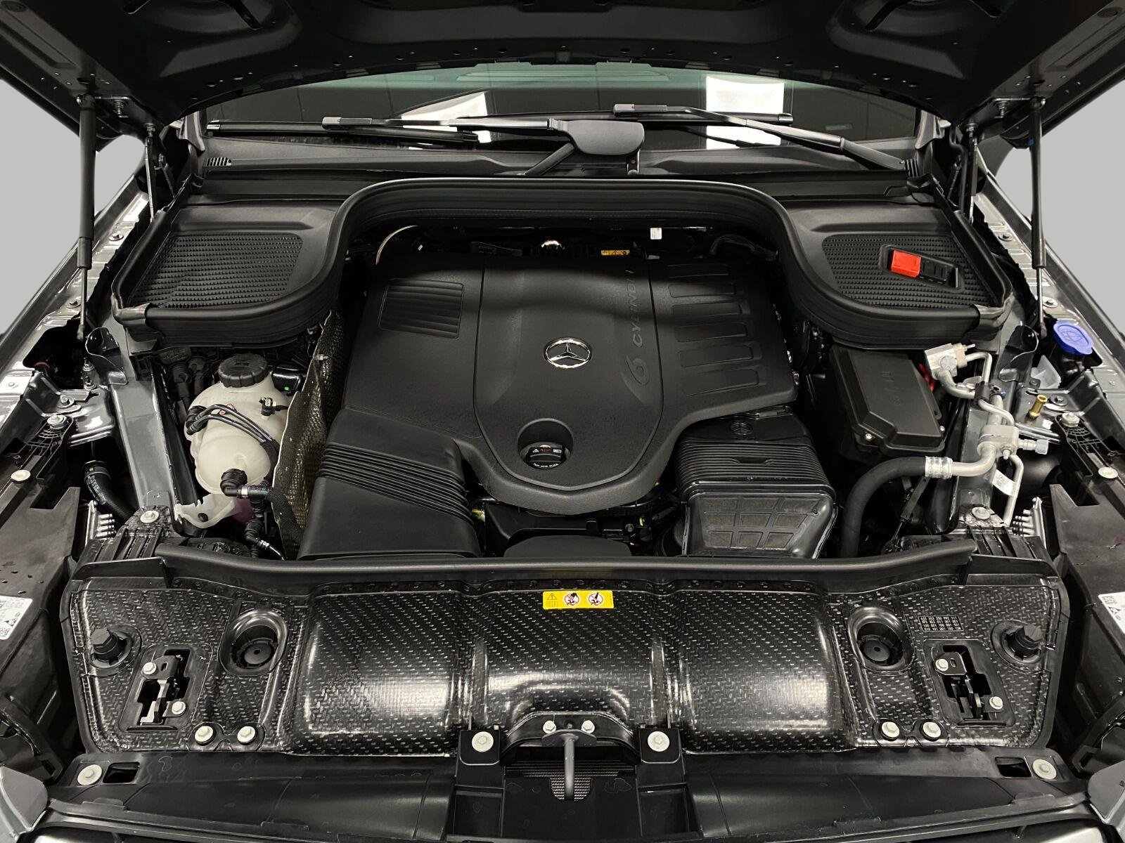 New 2026 Mercedes-Benz GLS 450 4MATIC image 12