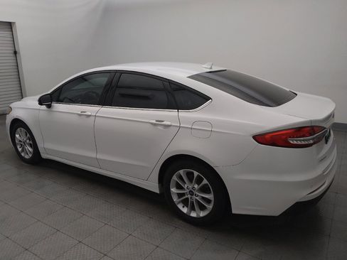 Used 2020 Ford Fusion SE FWD image 3