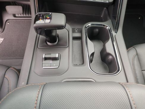 New 2026 GMC Sierra 1500 AT4 w/ AT4 Premium Package AWD/4WD image 13