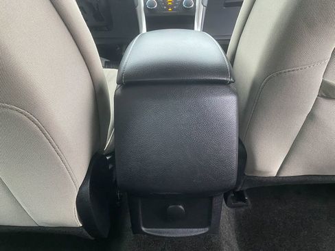 Used 2018 Ford Fusion S image 26