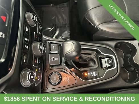Certified 2019 Jeep Cherokee Overland AWD/4WD image 32