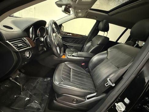 Used 2014 Mercedes-Benz GL 450 4MATIC w/ Lane Tracking Package image 16