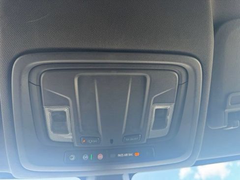 Used 2019 Chevrolet Silverado 1500 LT Trail Boss w/ Bed Protection Package AWD/4WD image 18