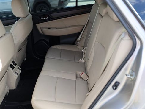 Used 2019 Subaru Outback 2.5i Limited image 44