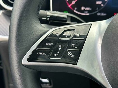 Used 2025 Mercedes-Benz C 300 Sedan image 29