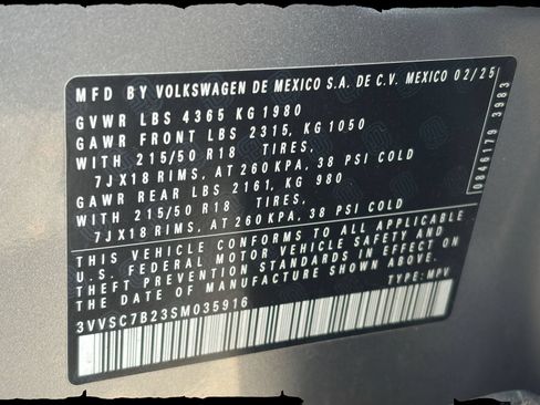 Used 2025 Volkswagen Taos SE FWD image 28