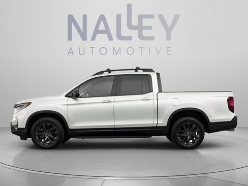 Used 2021 Honda Ridgeline Sport image 2
