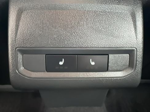 Used 2021 Volkswagen Jetta SE w/ SE Cold Weather Package FWD image 18