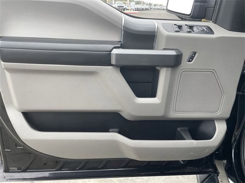 Used 2018 Ford F150 XLT w/ Equipment Group 302A Luxury image 20