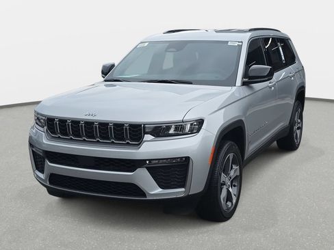 New 2026 Jeep Grand Cherokee L Limited AWD/4WD image 38