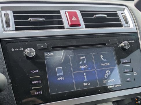 Used 2017 Subaru Legacy 2.5i Premium image 16