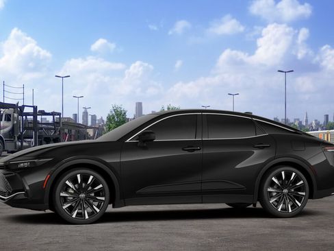 New 2026 Toyota Crown Platinum AWD/4WD image 4