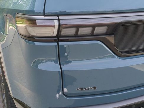 New 2026 Jeep Grand Wagoneer Limited AWD/4WD image 21