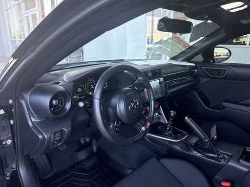 Used 2023 Toyota GR86 image 9