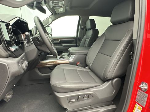 New 2026 Chevrolet Silverado 3500 LT w/ Trail Boss Package AWD/4WD image 5