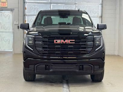 New 2026 GMC Sierra 1500 Pro w/ Graphite Edition