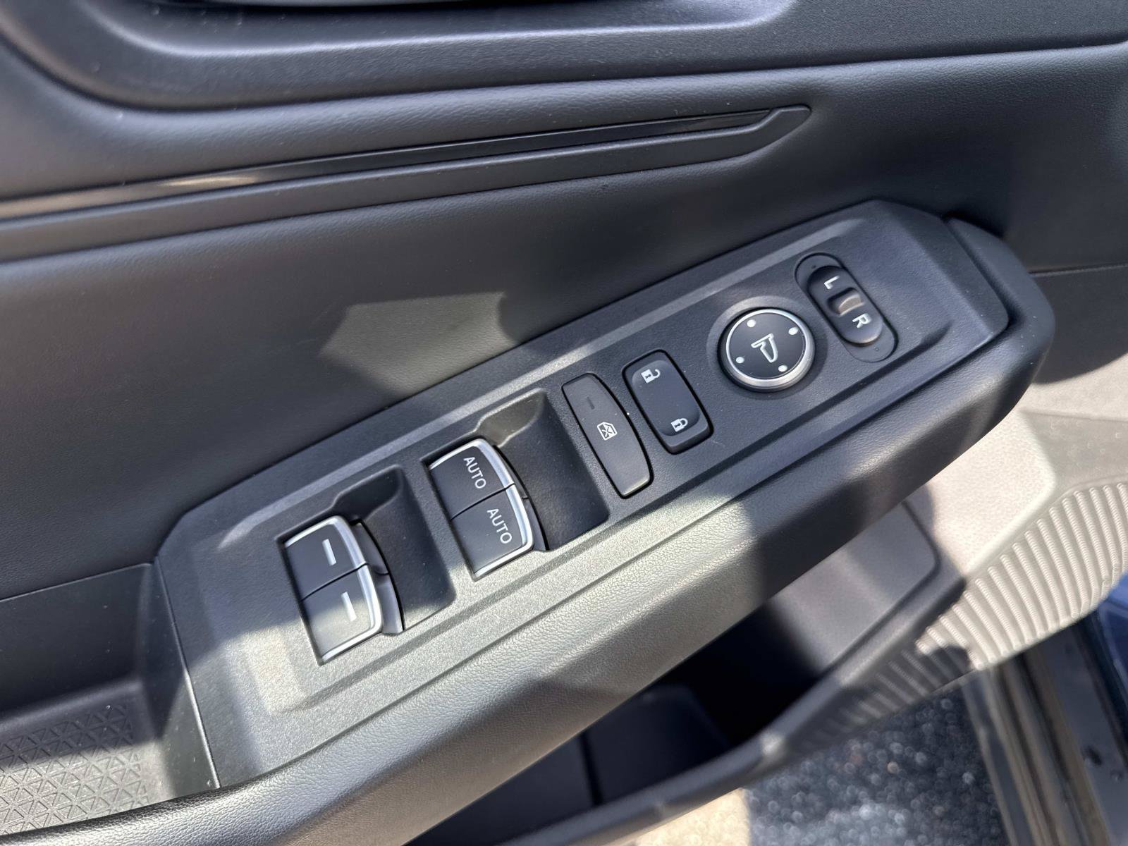 Used 2024 Honda Accord EX image 18