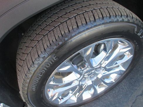 Certified 2023 GMC Sierra 1500 SLT w/ SLT Premium Plus Package image 12